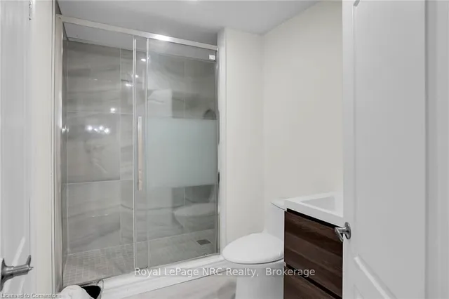 Additional image 32 of 183 Chambers Dr