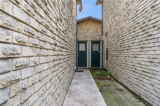 Additional image 2 of 62 Adis Ave