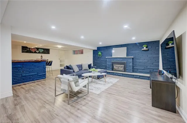 Additional image 12 of 14 Terrace Dr