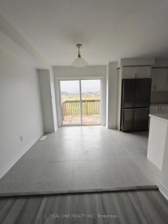 Additional image 30 of 51 Mayland Tr