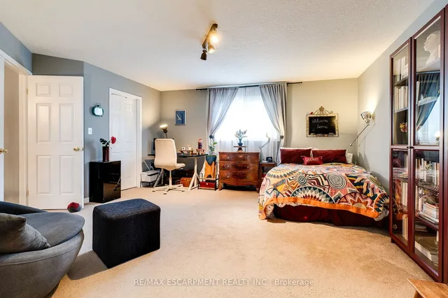 Additional image 22 of 72 Sidney Cres