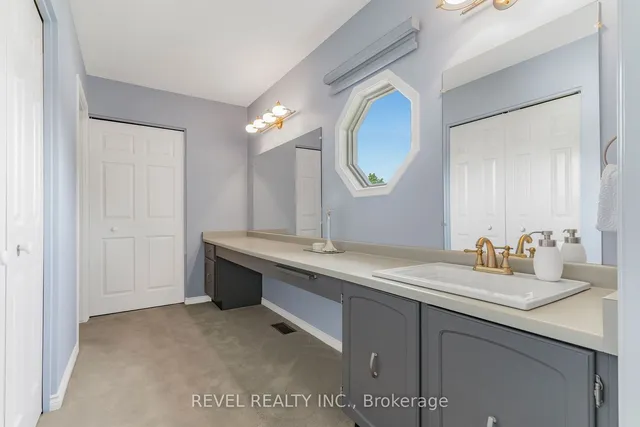 Additional image 22 of 38 Oceanic Dr