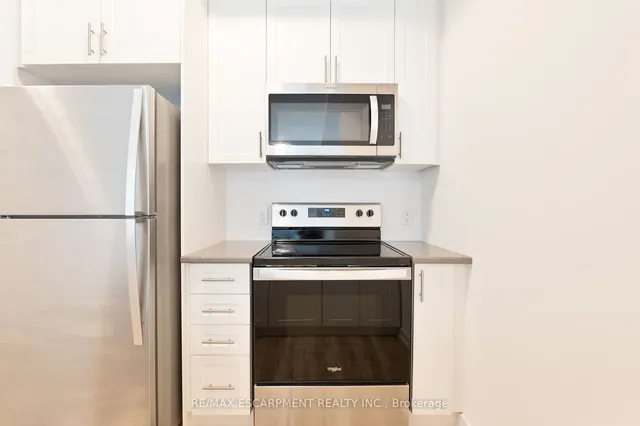 Additional image 25 of 460 DUNDAS St Unit 301