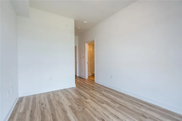 Additional image 26 of 470 DUNDAS St Unit 902