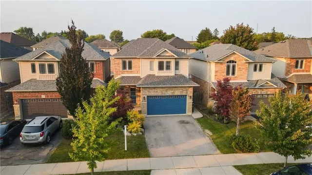 Additional image 33 of 31 TOPAZ St