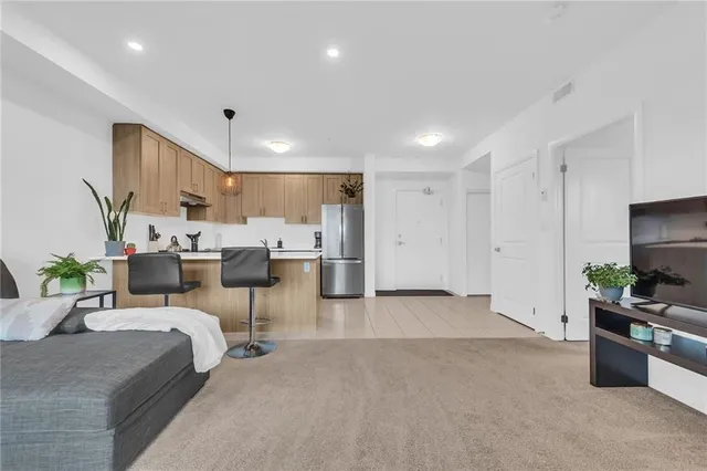 Additional image 14 of 5 HAMILTON St Unit 212