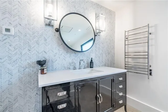 Additional image 30 of 97 OVERDALE Ave