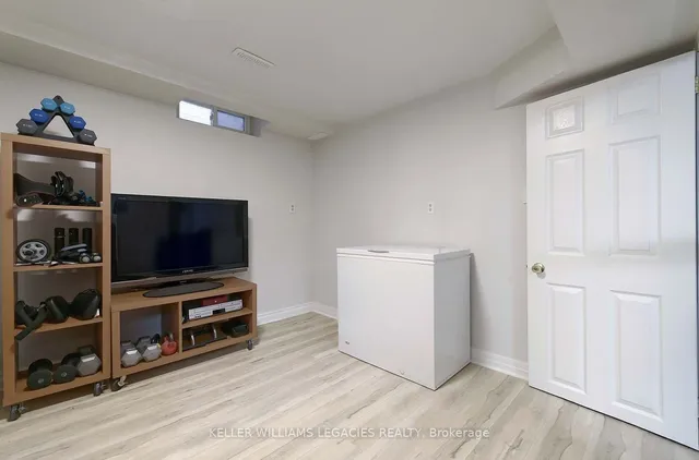 Additional image 23 of 24 Newgate Pl