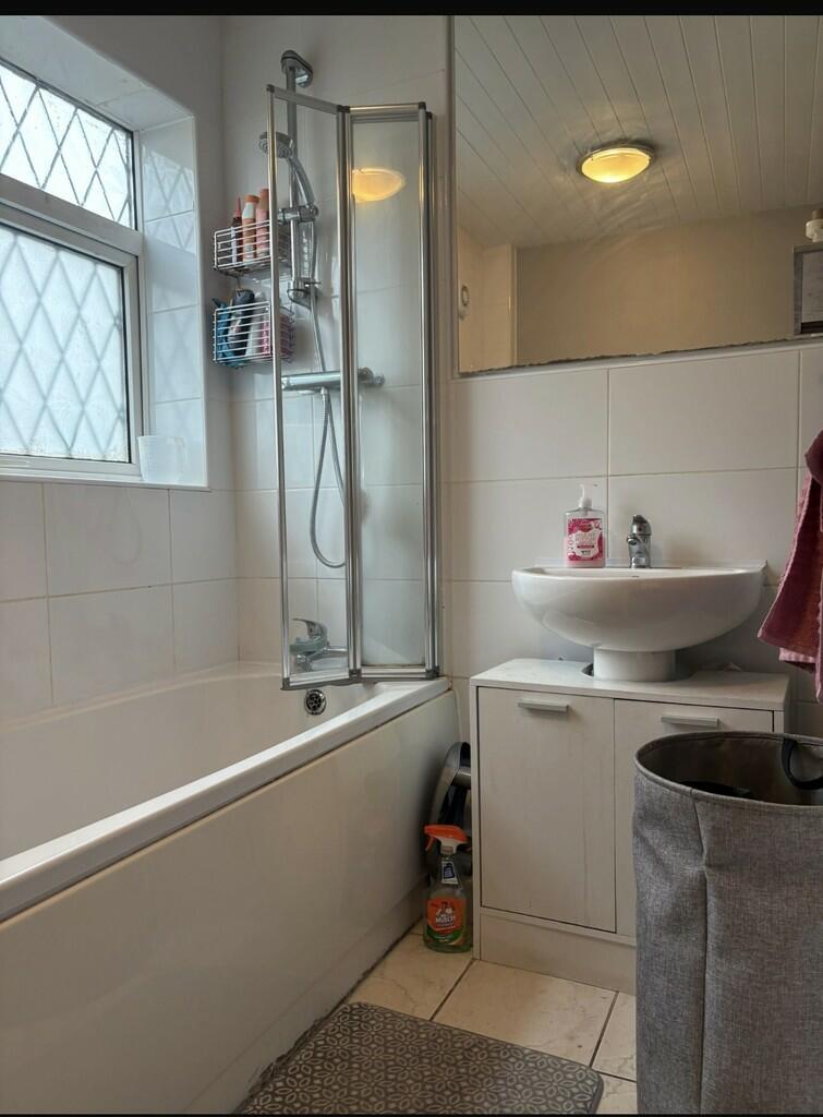 Additional image 5 of Middlebrook Crescent, Bradford