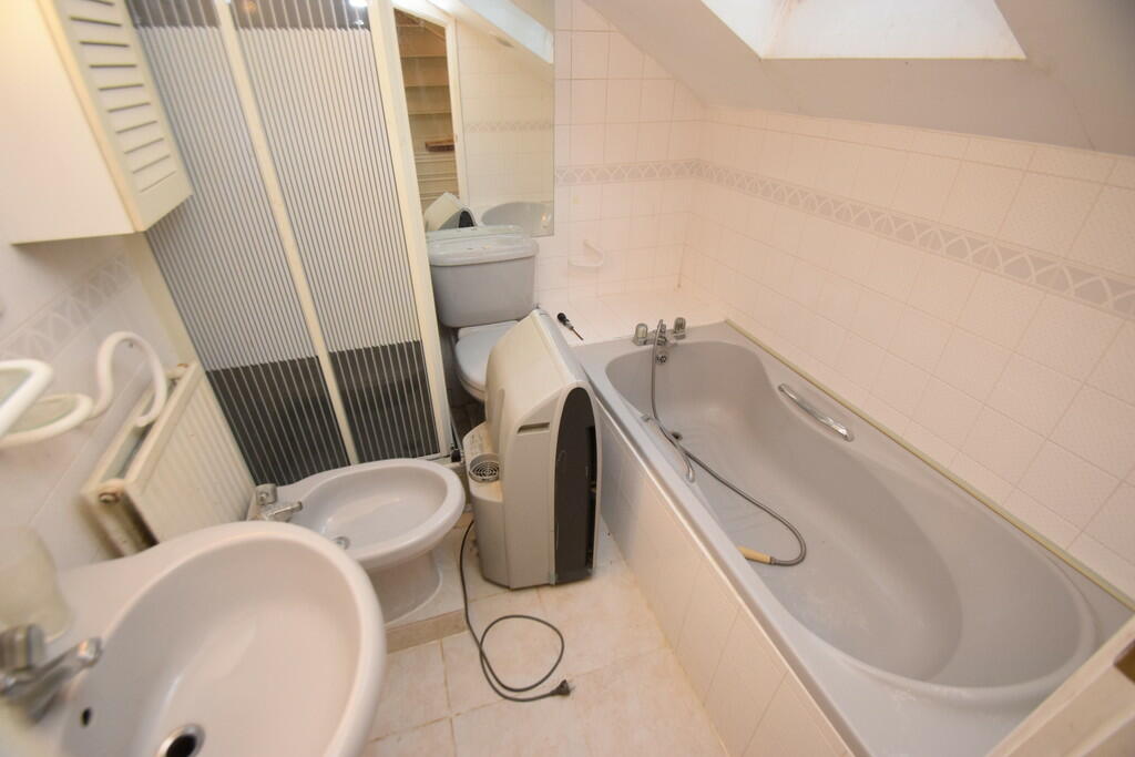 Additional image 23 of Dale View Grove, Long Lee