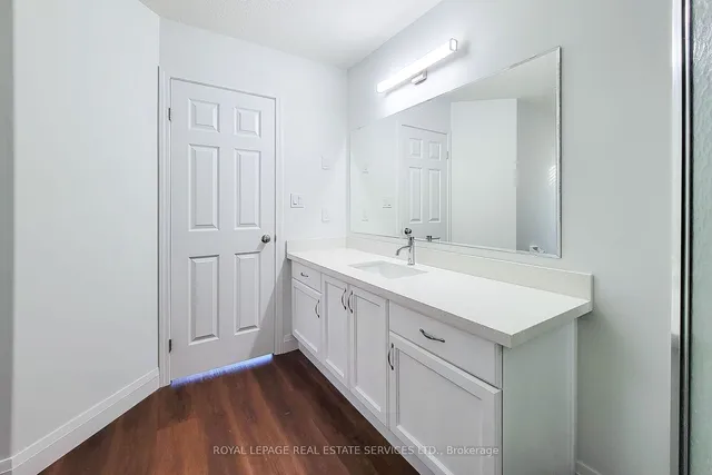 Additional image 20 of 381 Parkvale Dr