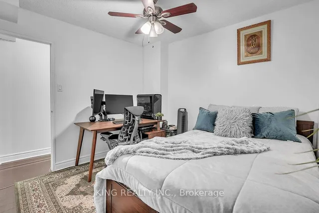 Additional image 13 of 3380 Eglinton Ave Unit 1412