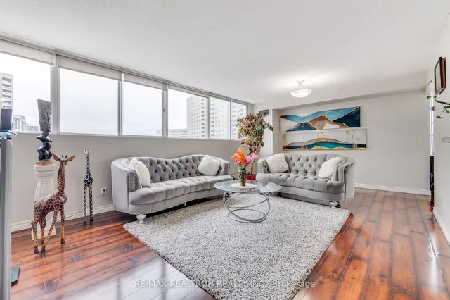 Additional image 8 of 3695 Kaneff Cres Unit 703