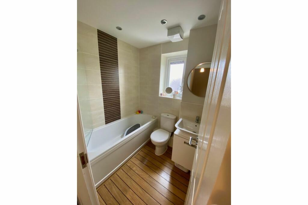 Additional image 12 of Micklethwaite Lane, Bingley, BD16