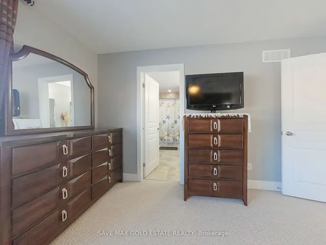 Additional image 22 of 51 Newcastle Crt