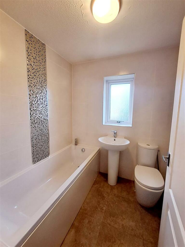 Additional image 9 of 13 Winterley DriveHuncoatAccringtonLancashire