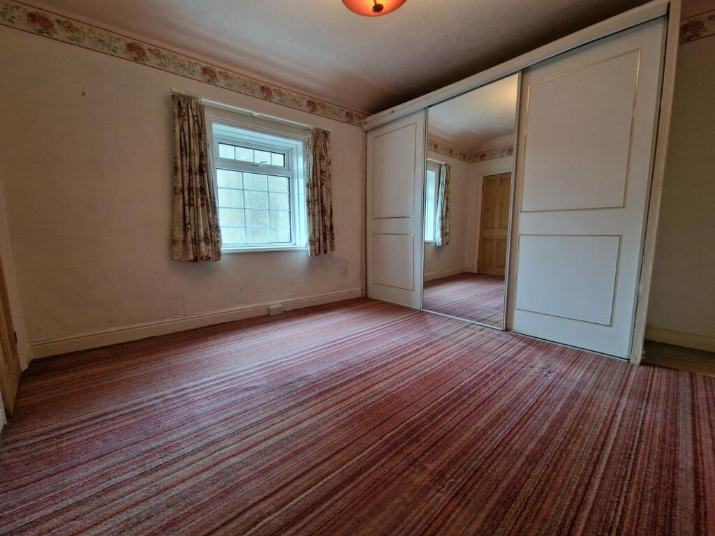 Additional image 31 of Doctor Lane, Bradford, BD10