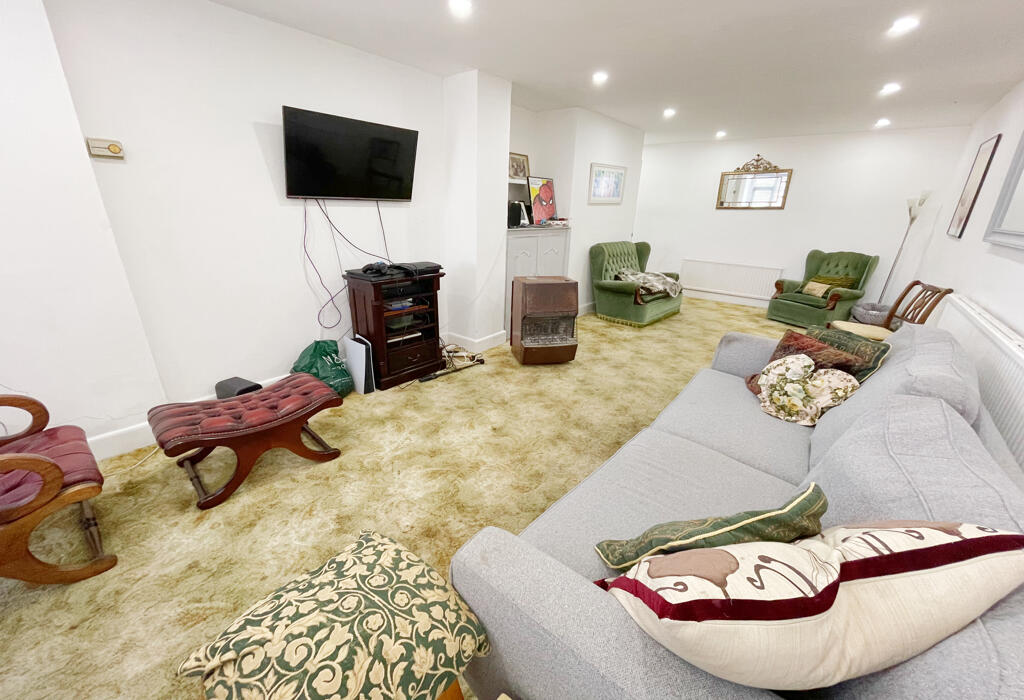 Additional image 13 of Ferncroft Road, Bournemouth, Dorset