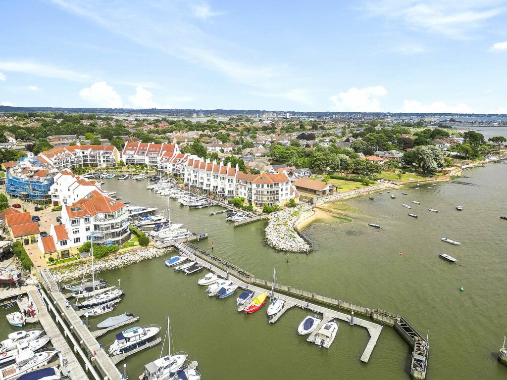 Additional image 20 of Lake Avenue, Hamworthy, Poole, Dorset, BH15