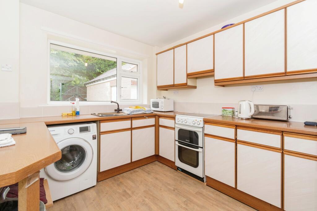 Additional image 4 of Brisbane Avenue, Bradford, BD2