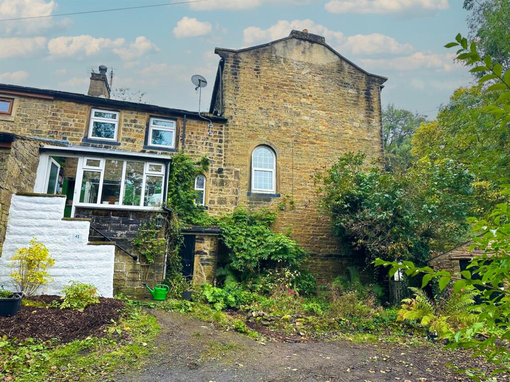 Glen Lee Lane, Keighley