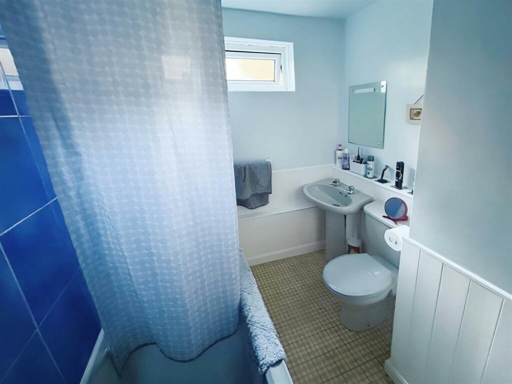 Additional image 10 of Frizley Gardens, Bradford