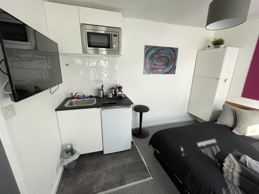 Additional image 4 of Rooms Available, Southcote Road -6