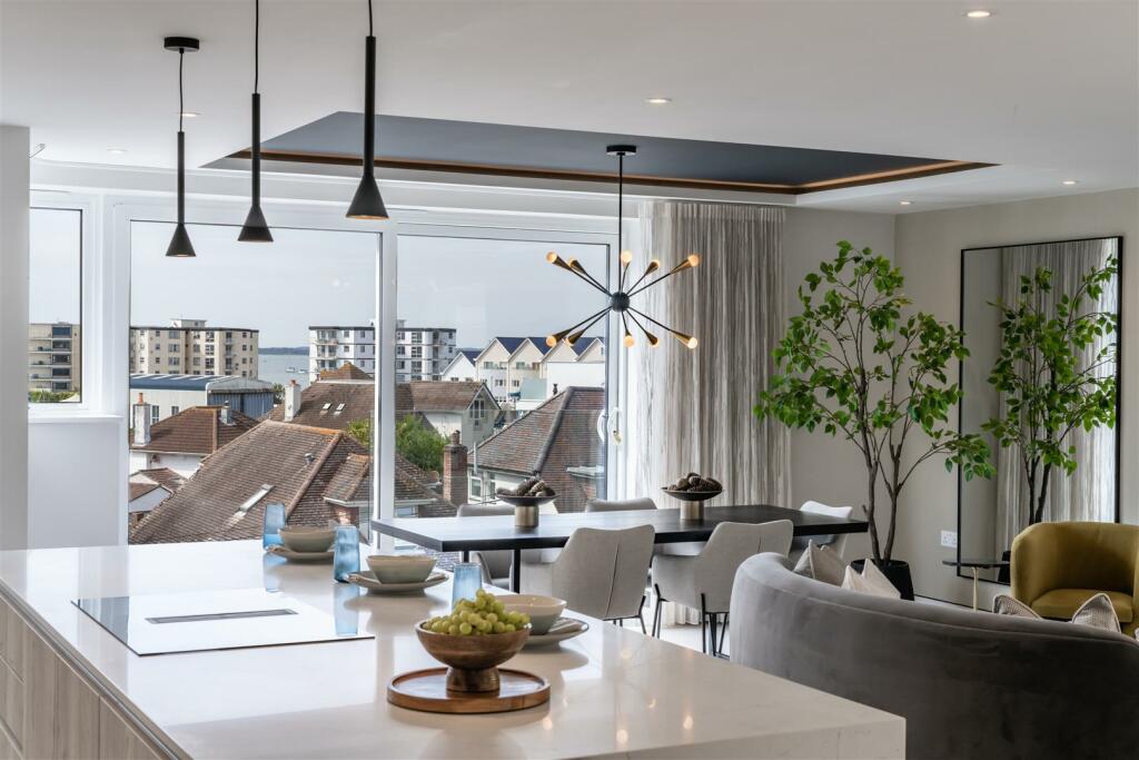 Additional image 7 of Dorset Lake Avenue, Lilliput