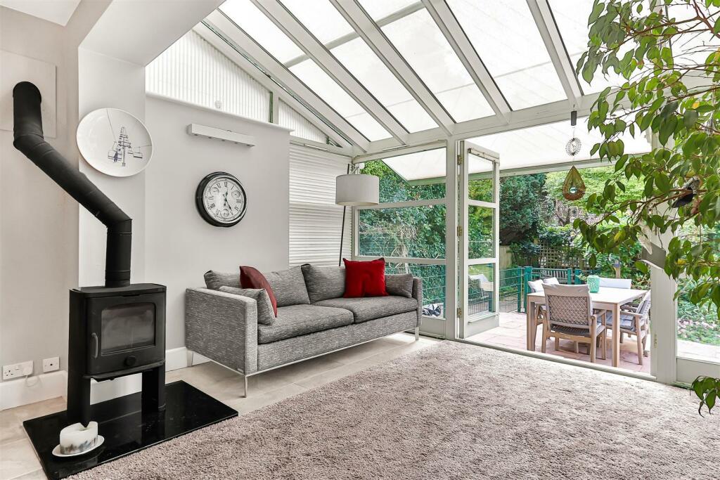 Additional image 8 of Lawrence Drive, Poole