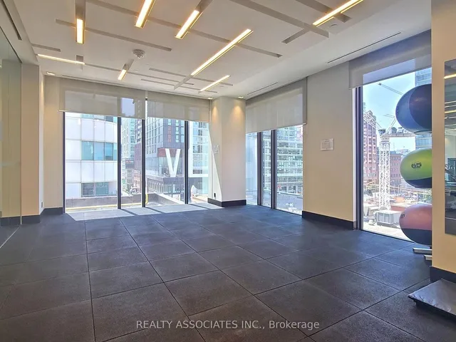 Additional image 21 of 87 Peter St Unit 1712