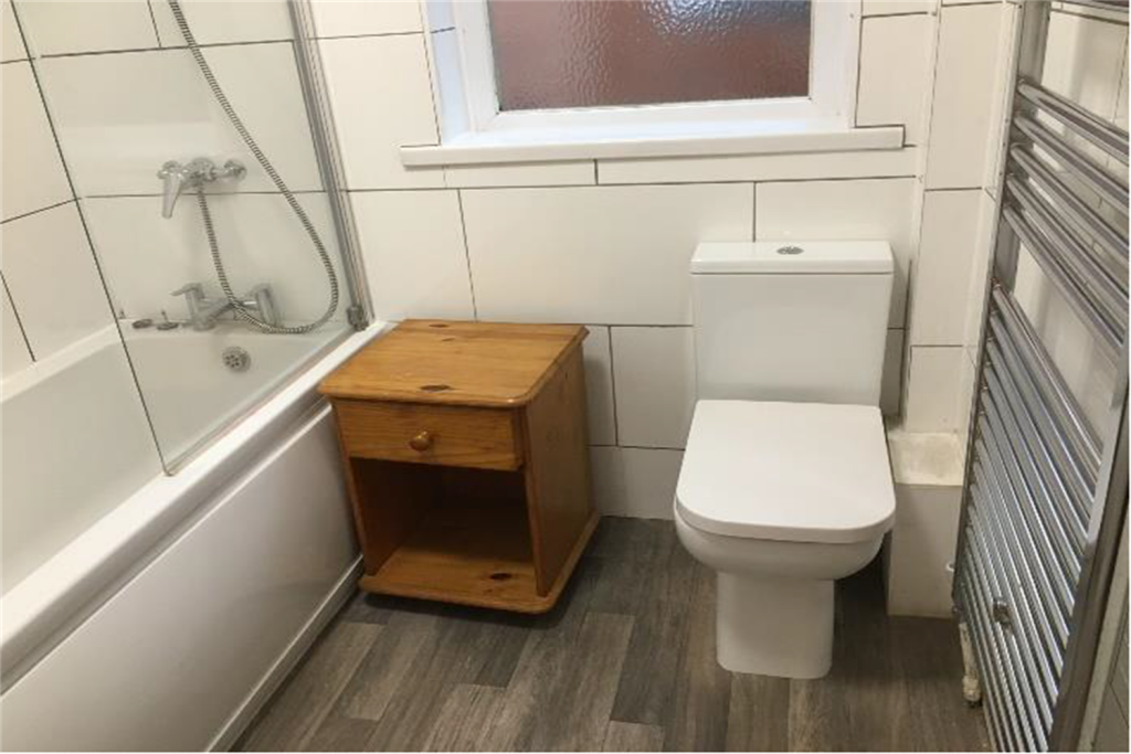 Additional image 6 of 5 bedroom Semi Detached House in Springborne