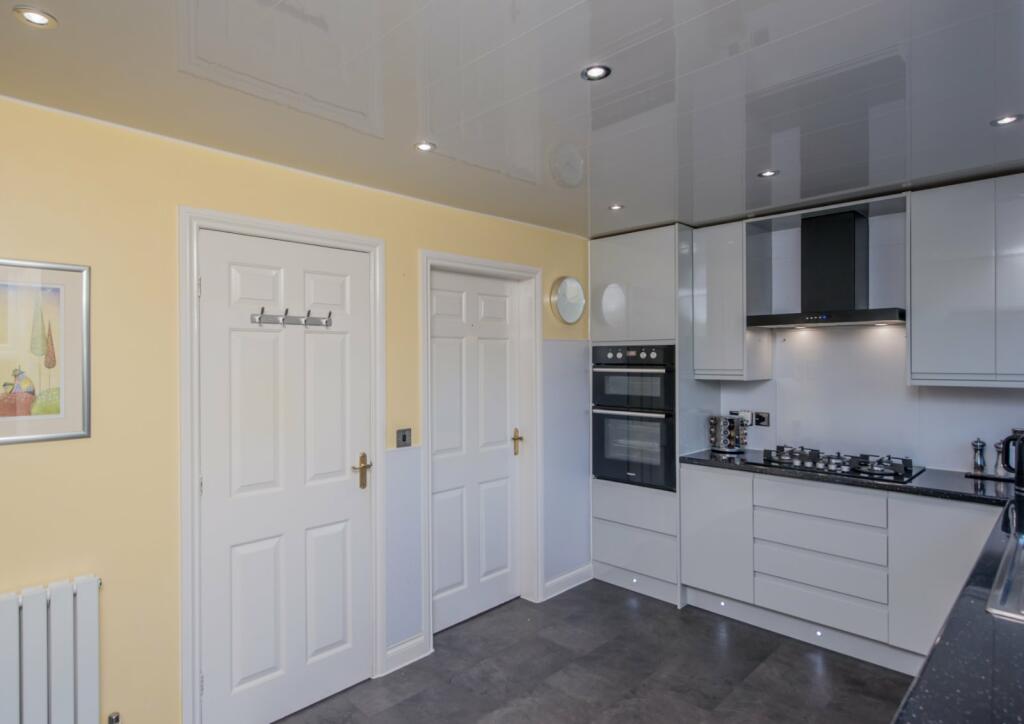 Additional image 7 of Winscar Avenue, Clayton Heights, Bradford, BD6