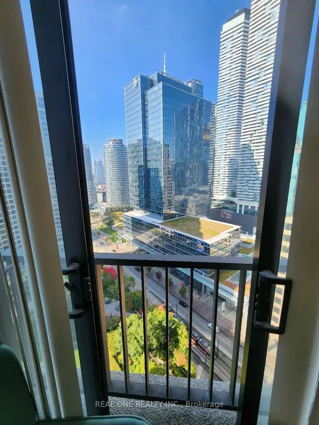 Additional image 11 of 33 Harbour Sq Unit 2430