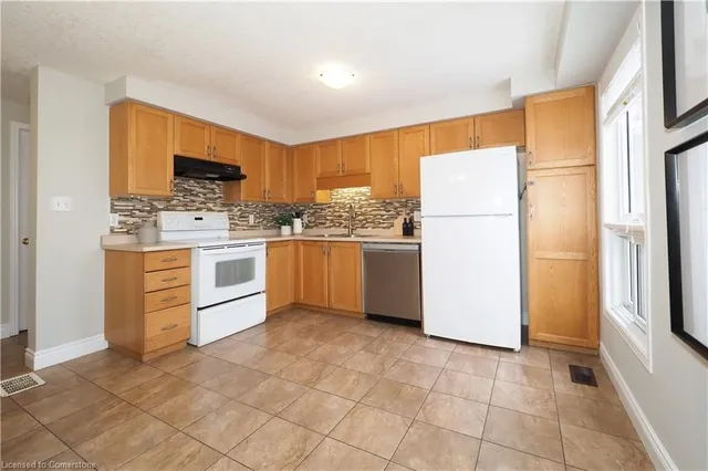 Additional image 11 of 32 Max Becker Dr