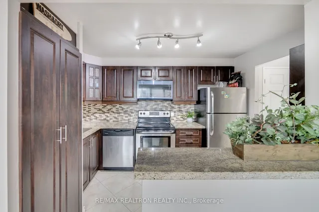 Additional image 15 of 3695 Kaneff Cres Unit 703