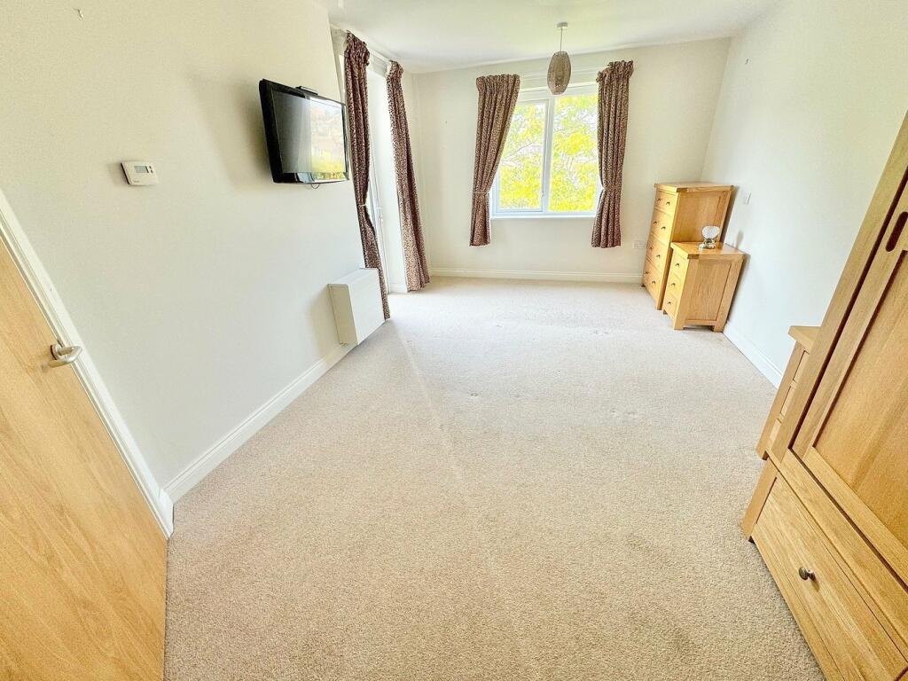 Additional image 14 of Parkstone Road, Poole, BH15