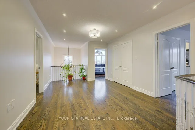 Additional image 21 of 6361 Donway Dr