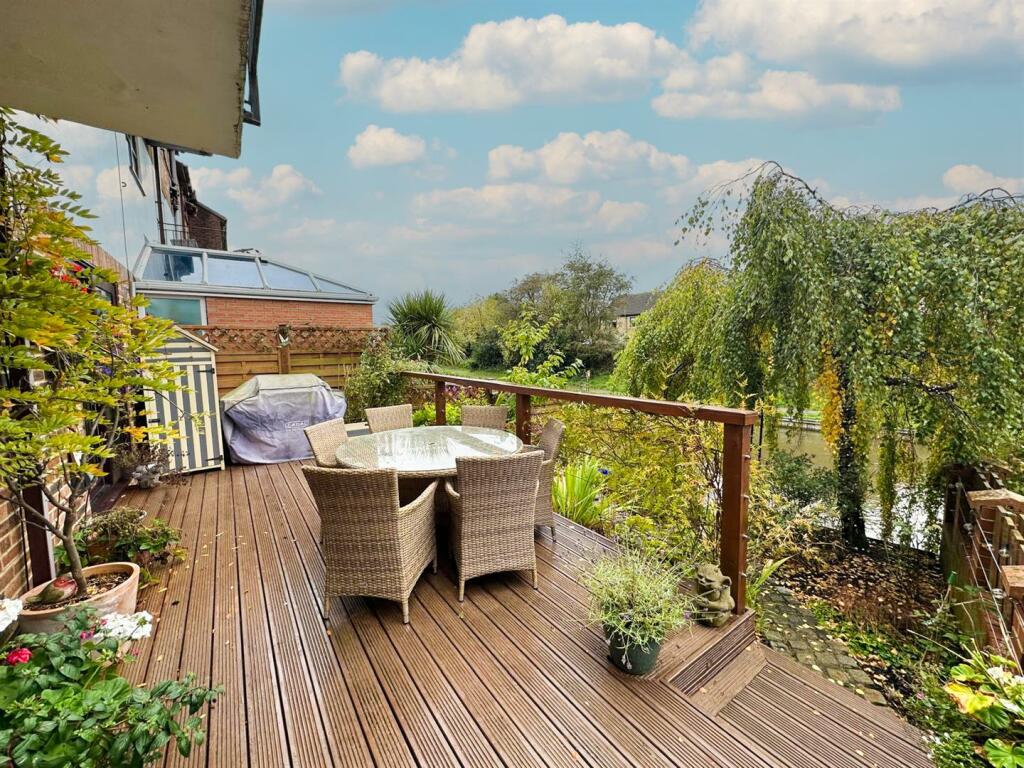 Additional image 28 of Wharfe Court, Silsden