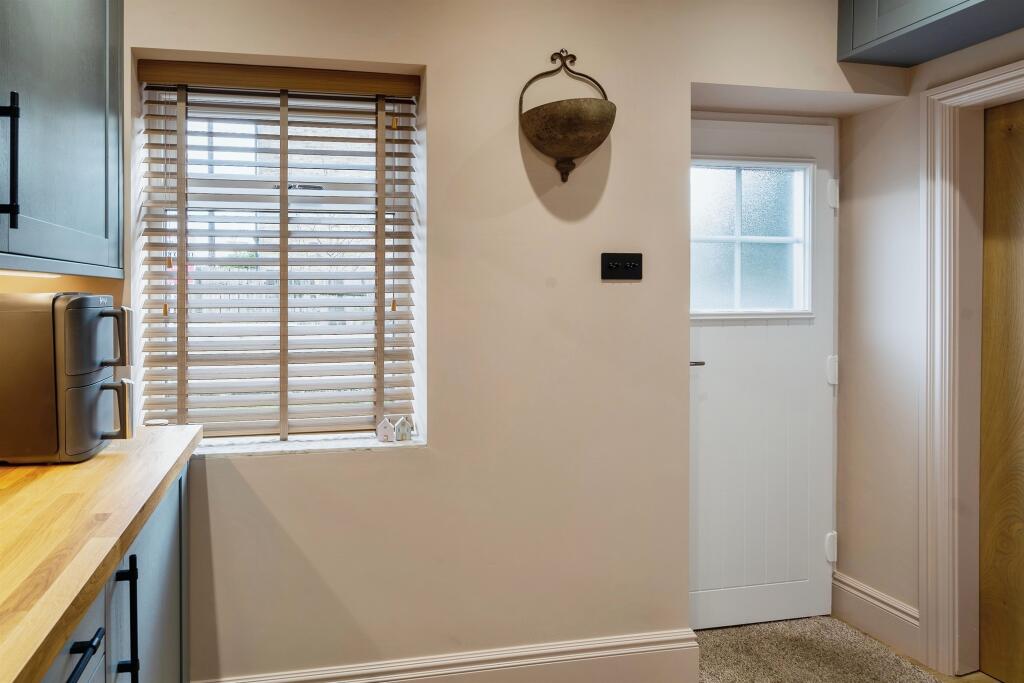 Additional image 7 of Springwell Terrace, Bradford