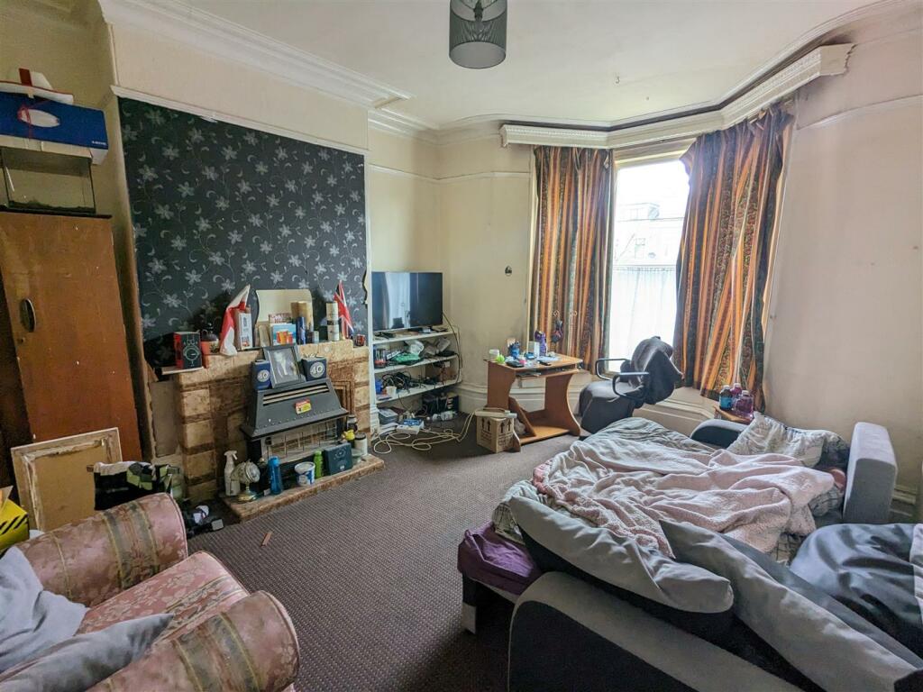 Additional image 2 of Spring Place, Bradford