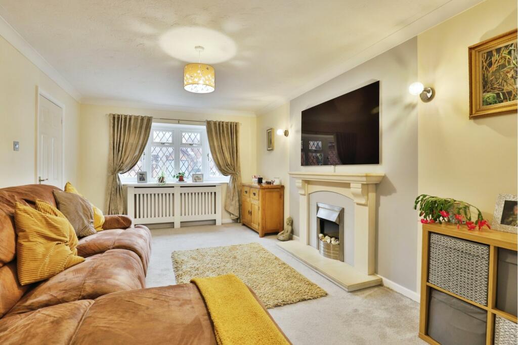 Additional image 4 of Wraxall Close, Poole, BH17