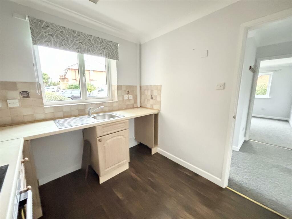 Additional image 8 of Lulworth Close, Hamworthy