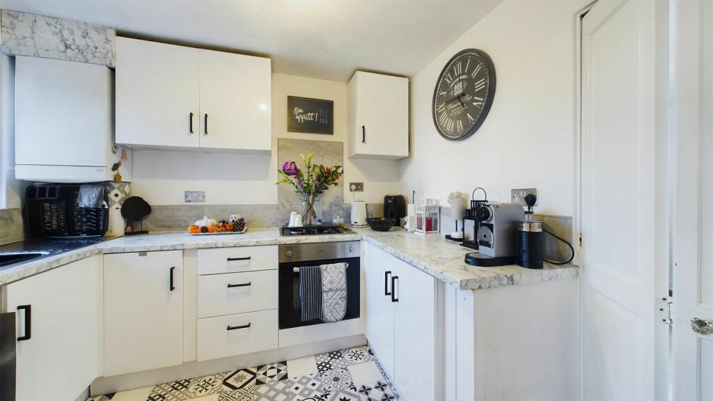 Additional image 4 of Ullswater Drive, Bradford, BD6