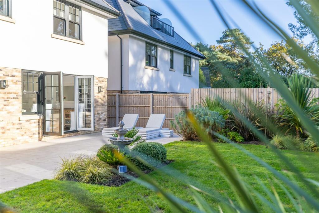 Additional image 19 of Lilliput Road, Lilliput