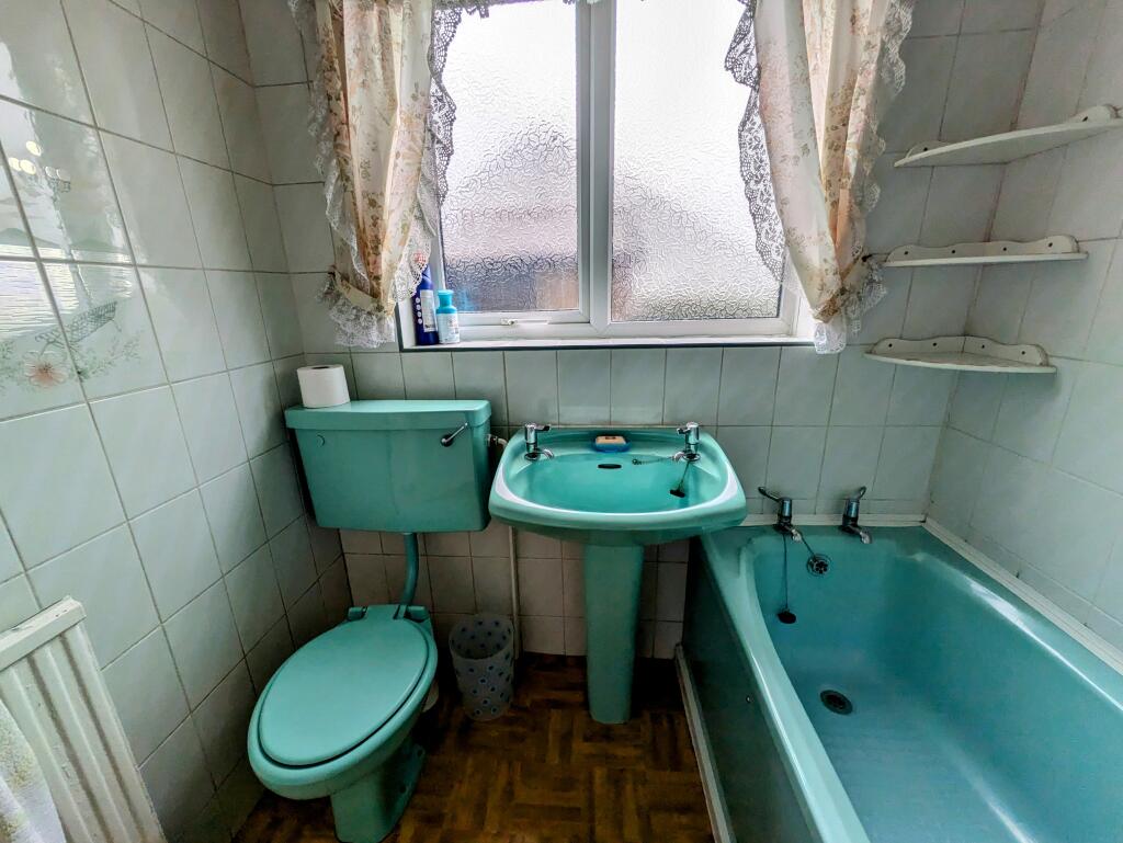 Additional image 7 of Dale View Road, Keighley, BD21