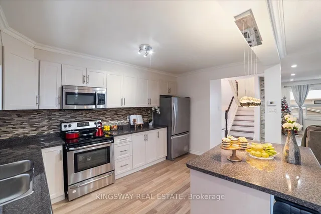 Additional image 11 of 109 Ashton Cres Unit 109