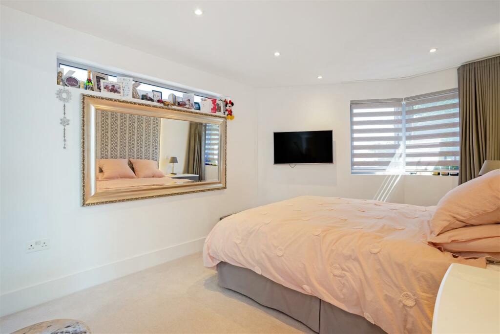 Additional image 20 of Shore Road, Sandbanks.