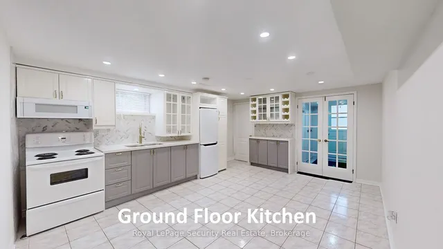 Additional image 23 of 19 Radford Dr