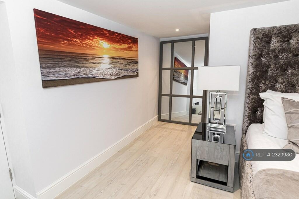 Additional image 13 of Approach Road, Poole, BH14