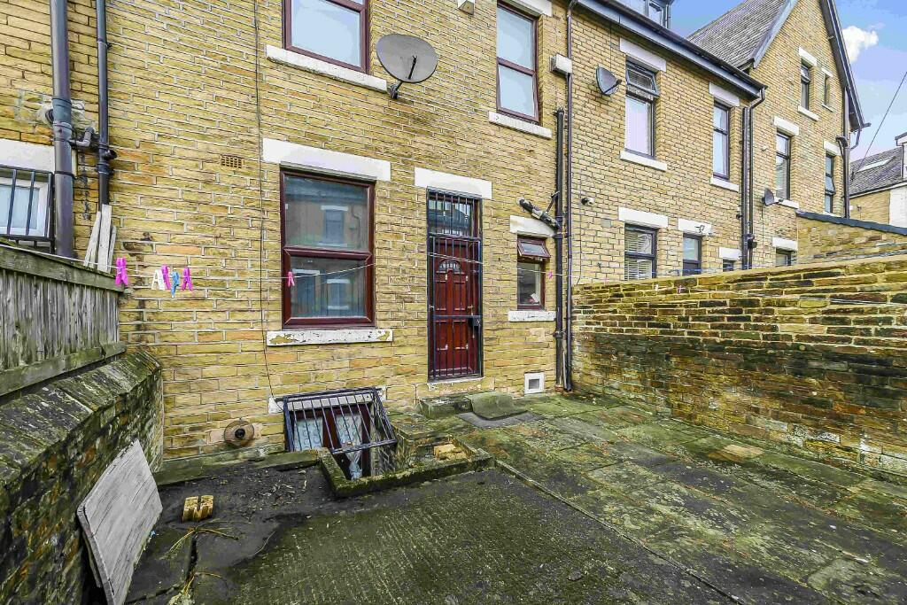 Additional image 16 of Spring Place, Bradford, BD7